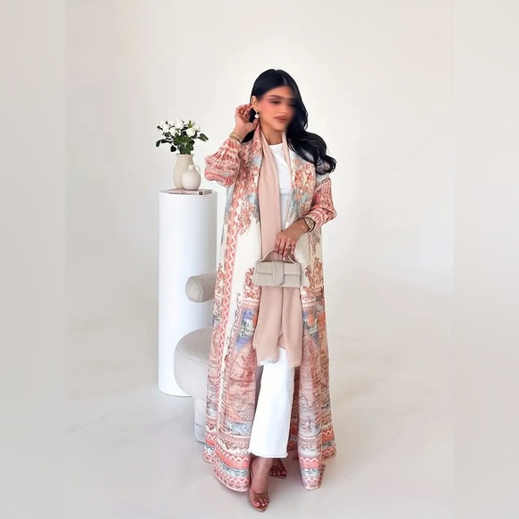 The Muslim Closet Zahira Abaya Vogue - Picture 13 of 14